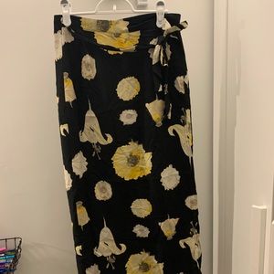 THRIFTED FLORAL WRAP SKIRT